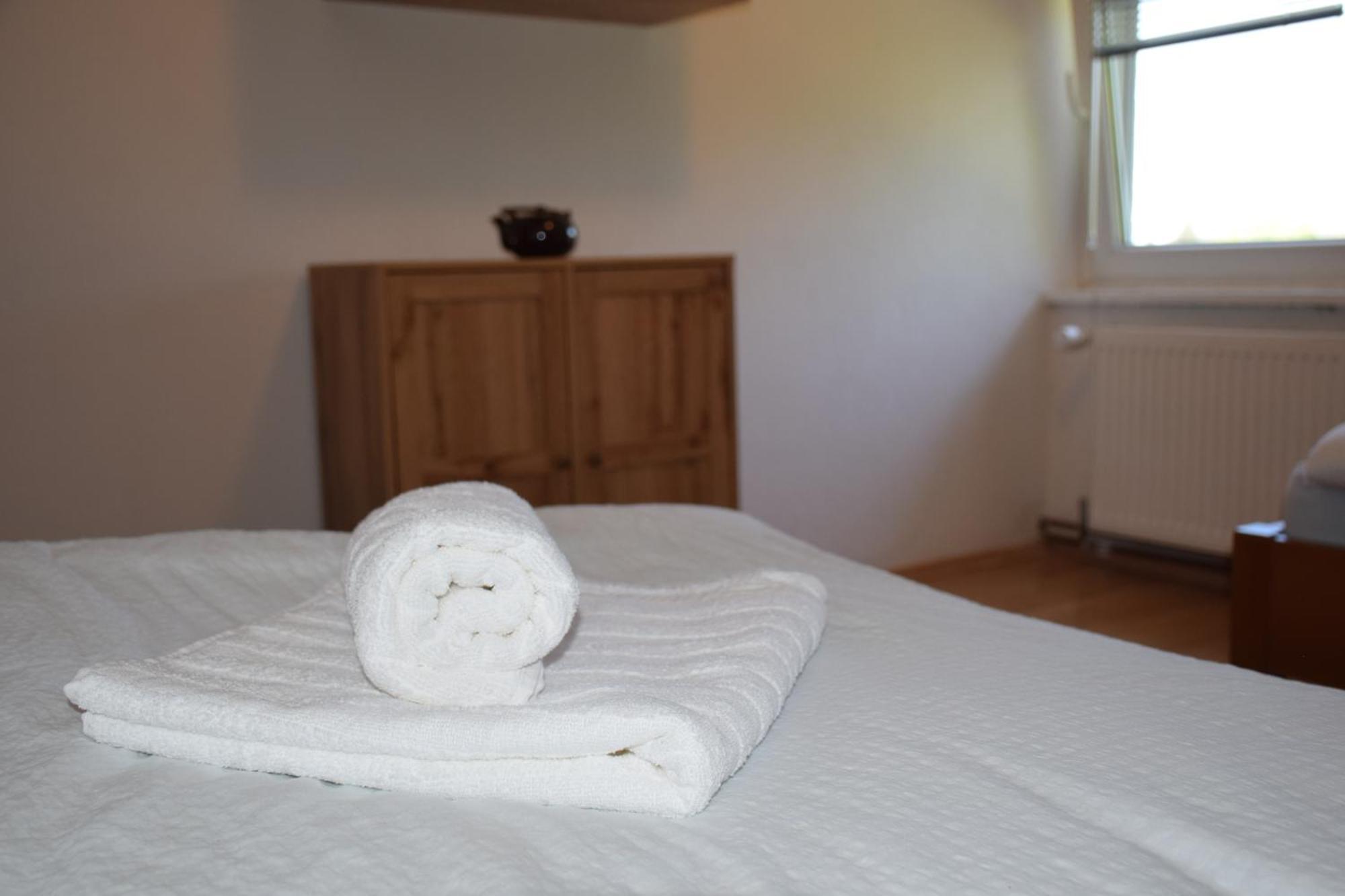 Apartma Narava Begunje pri Cerknici Стая снимка